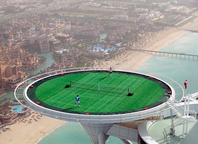 Tennis court on a hotel roof in Dubai