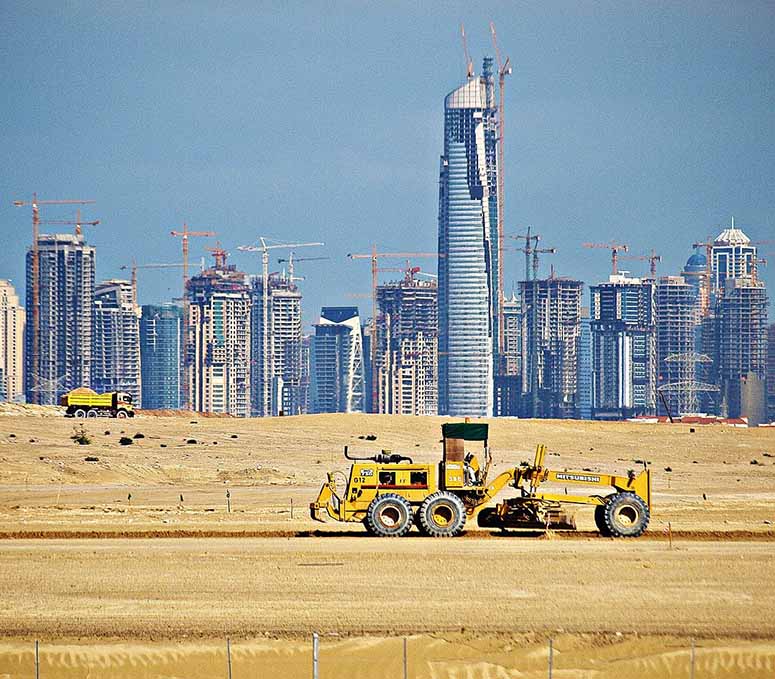 Skyscrapers being built in Dubai 2008